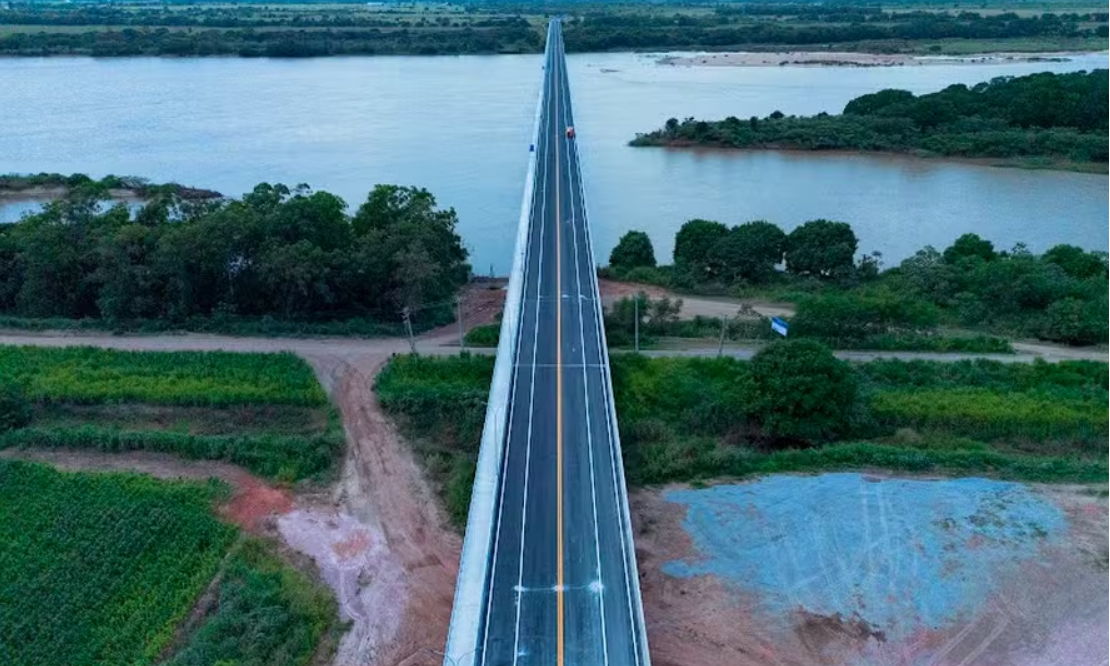 Ponte da Integração completa um ano com a expectativa das vias