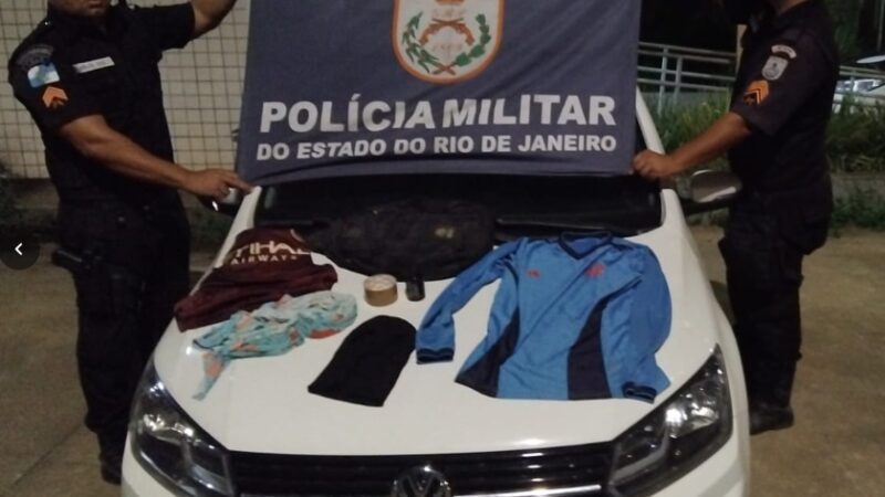 Carro roubado e suspeito de envolvimento em crimes é apreendido em SJB