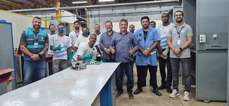 Representantes de SJB visitam alunos sanjoanenses do programa Empregos Azuis, no SENAI de Campos