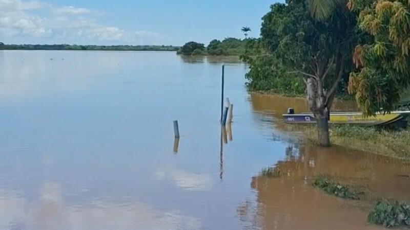 Cheia do Rio Paraíba do Sul começa a se normalizar em SJB