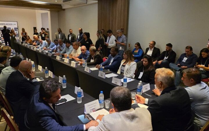 Prefeita participa de encontro de mobilização dos municípios em defesa dos royalties