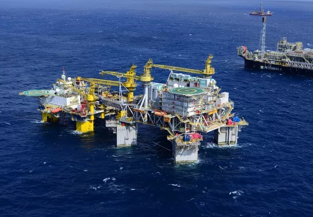 Repasse de royalties de petróleo acontece em meio a risco de redistribuição