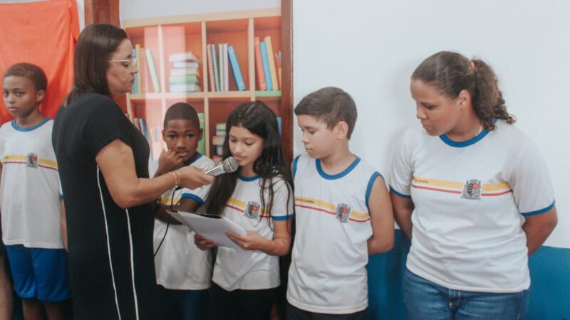 Estudantes da rede municipal ganham acesso a novo acervo literário e pedagógico em biblioteca do Ciep-265