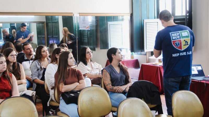 Secretaria de Saúde ministra minicursos antecedendo o 1º Congresso de Enfermagem