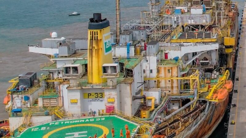 Estaleiro no RS já está liberado para receber a P-33, atracada no Canto das Pedras, no Açu
