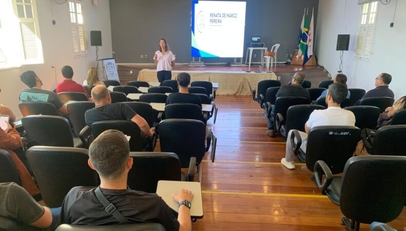 Curso do Tribunal de Contas do Estado realizado em SJB