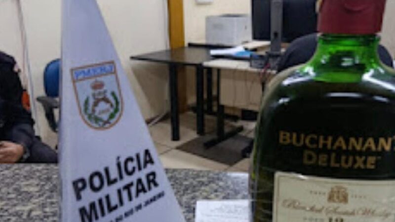 Furto de garrafa de whisky leva casal à delegacia em São João da Barra
