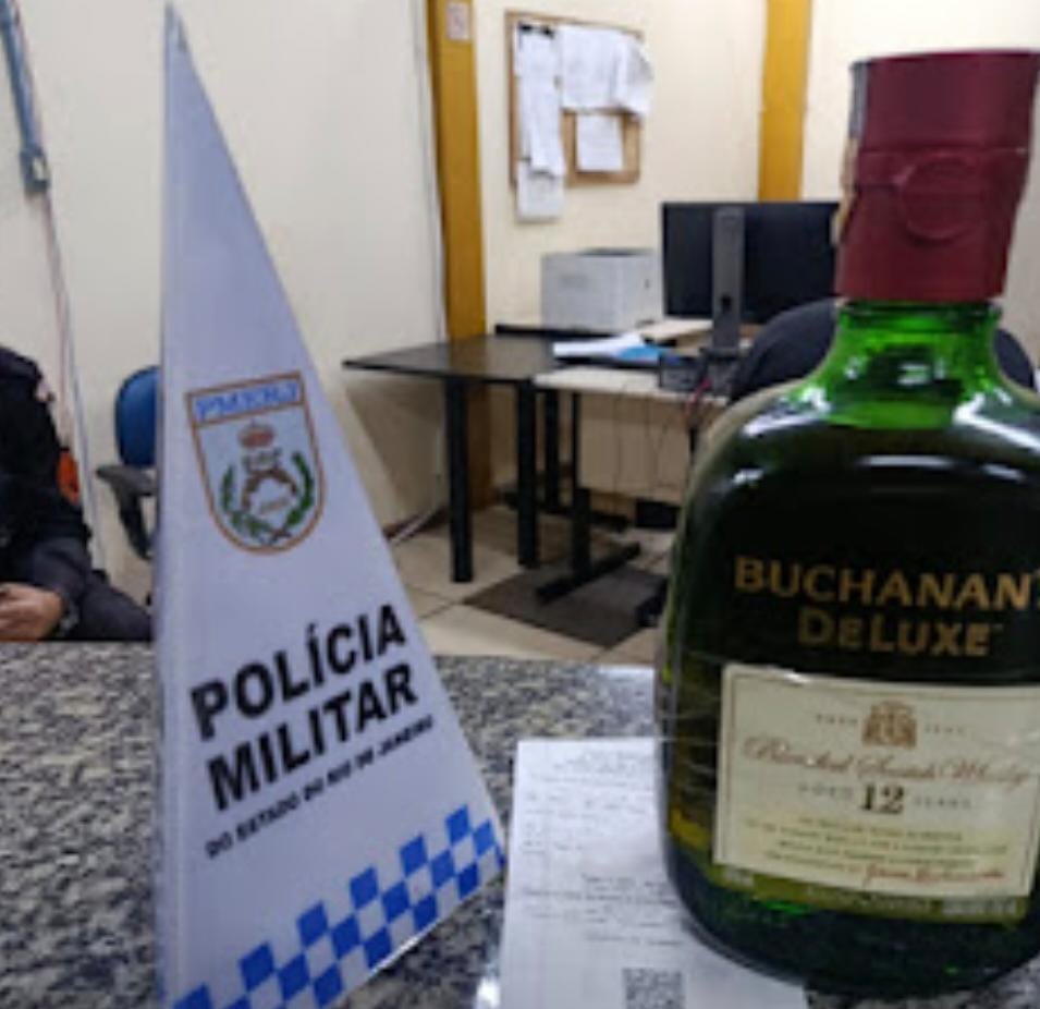 Furto de garrafa de whisky leva casal à delegacia em São João da Barra