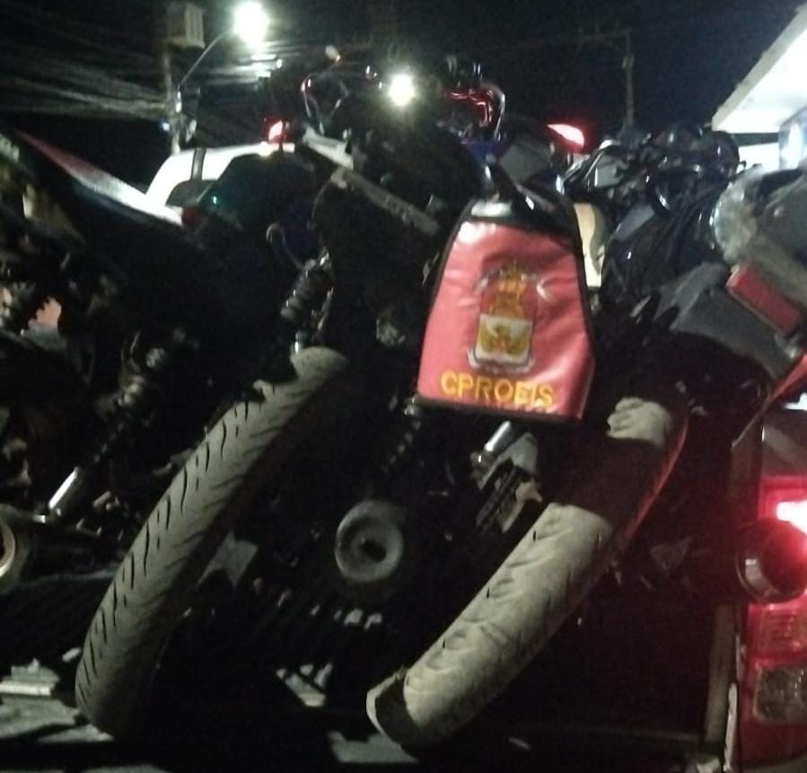 Adolescentes são levados à delegacia durante ação contra manobras irregulares com motocicletas em SJB