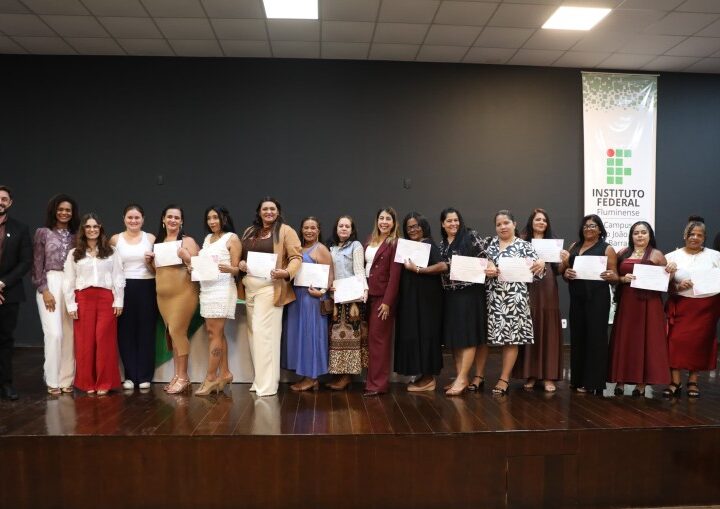 SJB forma mulheres em curso de Eletricista Instaladora Predial de Baixa Tensão