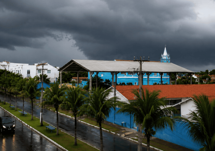 Tempo permanece chuvoso nesta quarta-feira na região