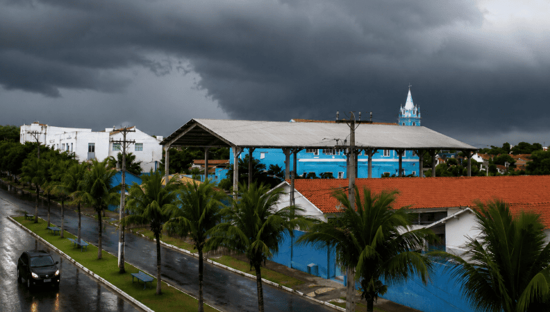 Tempo permanece chuvoso nesta quarta-feira na região