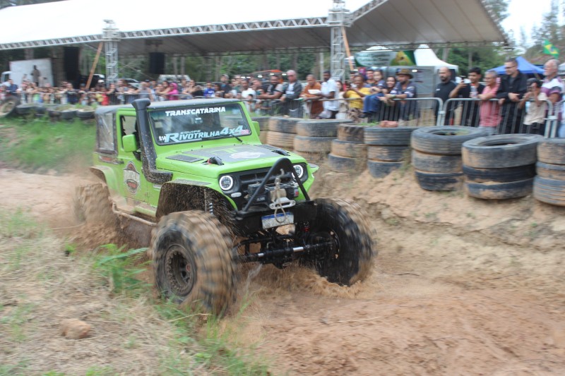Evento off-road em SJB recebe jipeiros de vários estados