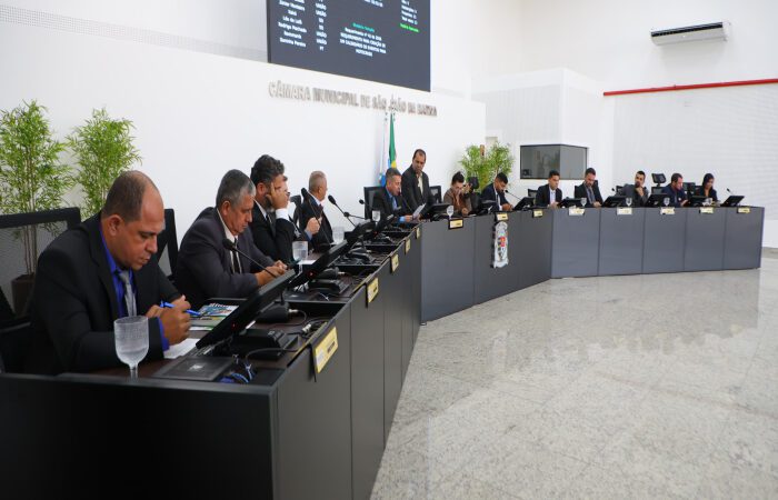 Vereadores realizam primeira sessão ordinária após recesso parlamentar e aprovam várias matérias 