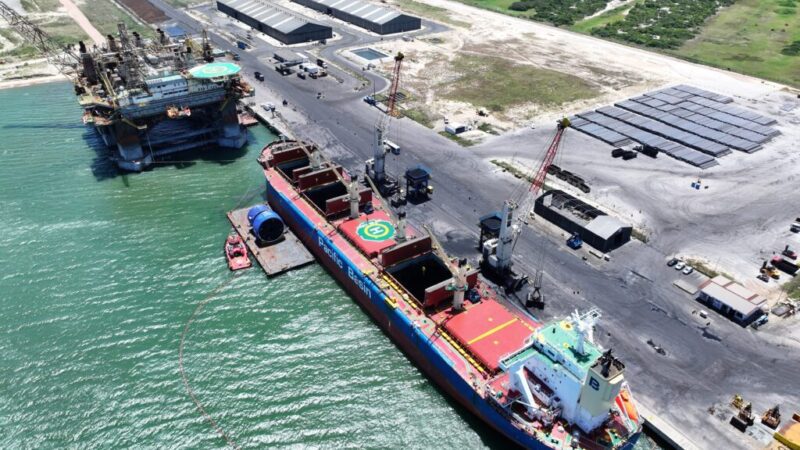 Petrobras vai exportar coque de petróleo pelo Porto do Açu
