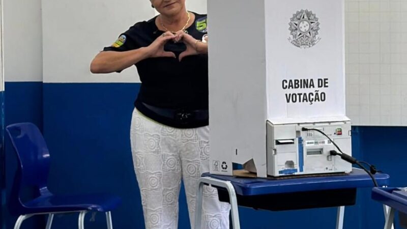 Carla Machado vota em Campos e agradece apoio durante campanha
